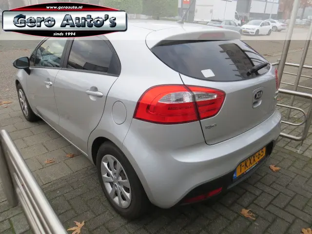 Kia Rio 1.2 CVVT Plus Pack 2013 Benzine 9