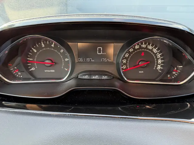 Peugeot 208 1.2 PureTech Style 2015 Benzine 22