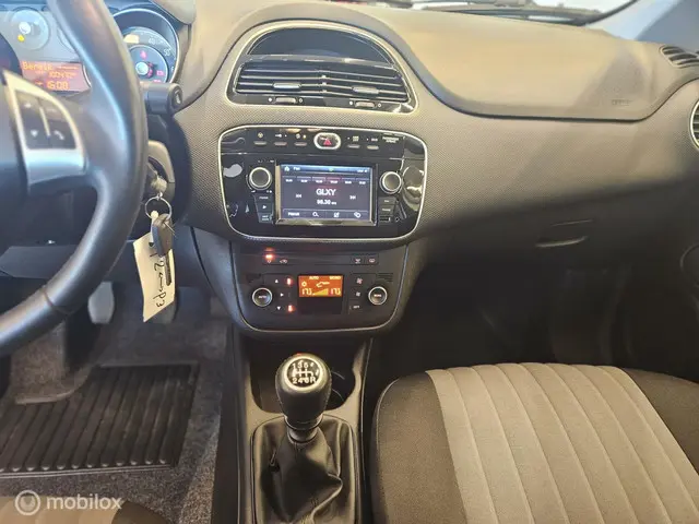 Fiat Punto Evo 0.9 TwinAir Sempre 2017 Benzine 12
