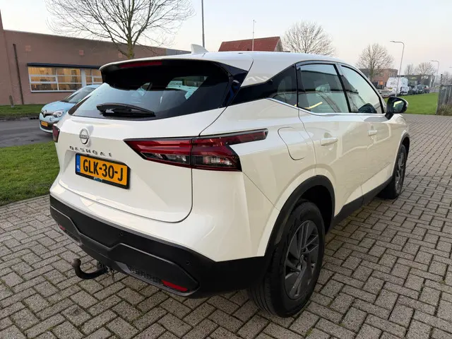Nissan QASHQAI 1.3 MHEV Xtronic 2023 Hybride Benzine 8