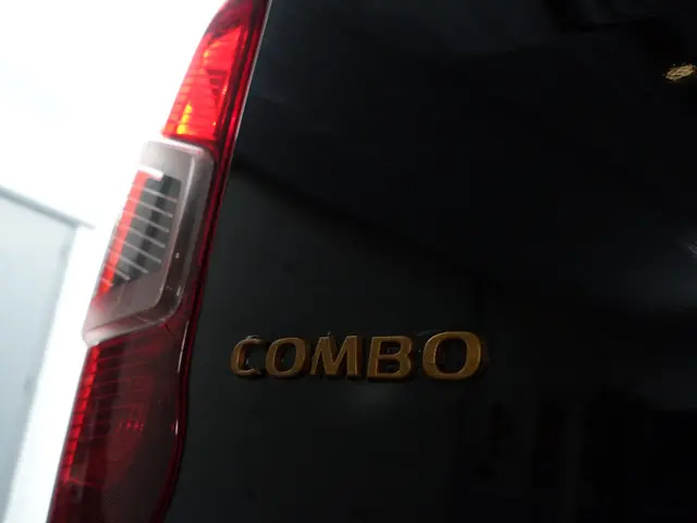 Opel Combo 1.5D Euro 6 L2 Sport Edition- 2019 Diesel 33