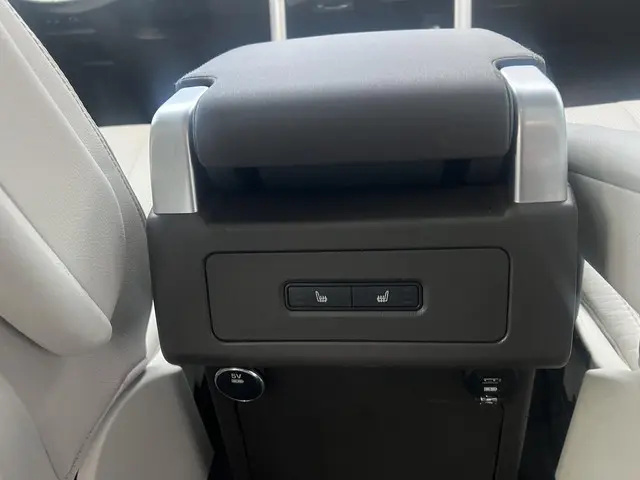 Land Rover Discovery 2.0 Td4 HSE 7p. 2017 Diesel 13