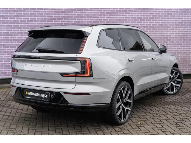 Volvo EX90 Twin Motor AWD 111 kWh Ultra 2025 Elektrisch 16