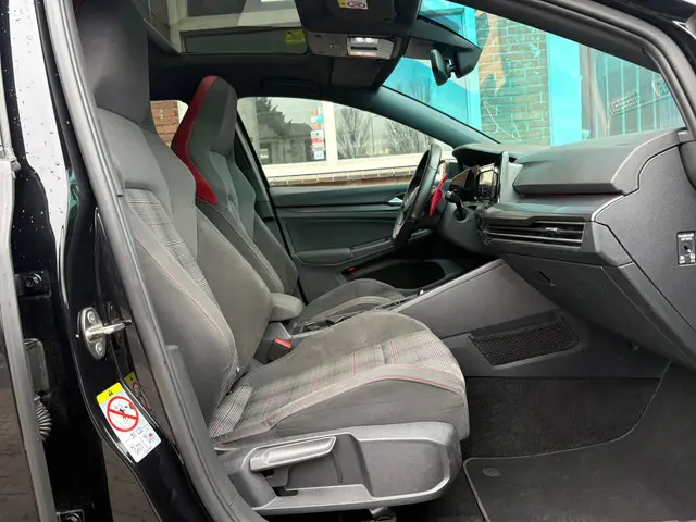 Volkswagen Golf 2.0 TSI GTI Pano 2021 Benzine 22