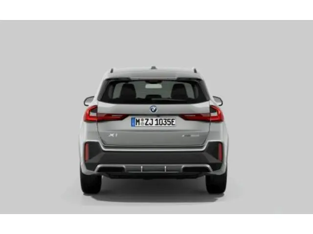 BMW X1 xDrive25e 2024 Hybride Benzine 15