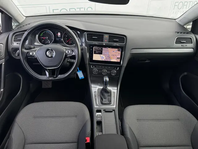 Volkswagen e-Golf e-Golf 2017 Elektrisch 5