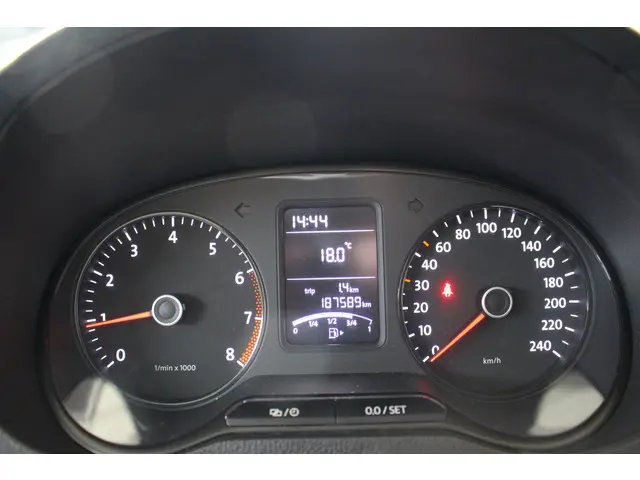 Volkswagen Polo 1.2 Easyline 2013 Benzine 10