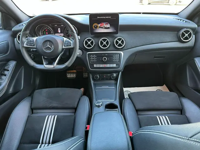 Mercedes-Benz A-Klasse 180 AMG-PAKKET 2018 Benzine 4