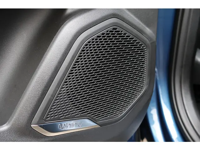 Lynk & Co 01 1.5 2024 Hybride Benzine 39