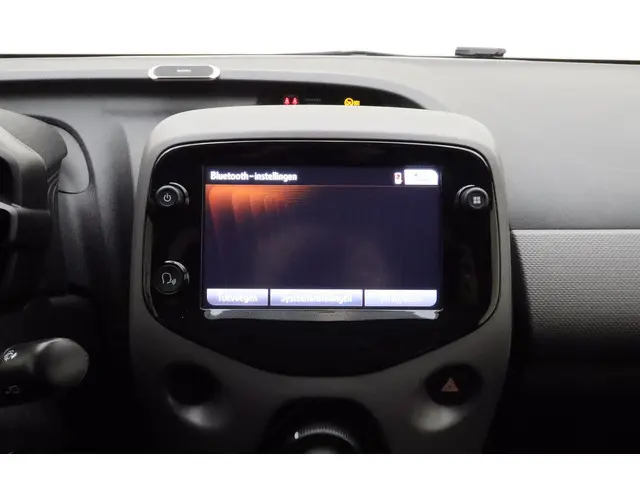 Peugeot 108 1.0 e-VTi Active 2020 Benzine 22