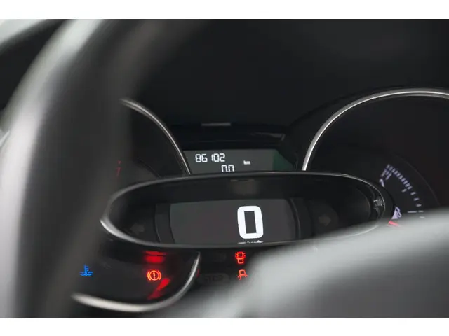 Renault Clio TCe 90 Intens 2017 Benzine 37