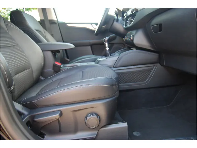 Ford Kuga 1.5 EcoBoost Titanium X 150PK 2020 Benzine 35