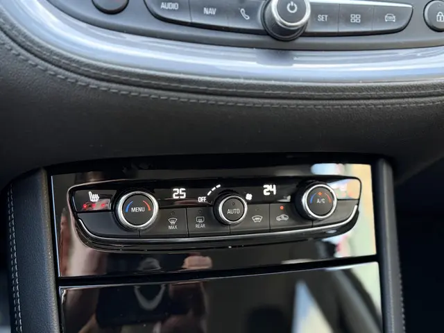 Opel Grandland X 1.2 Turbo Ultimate 2019 Benzine 17