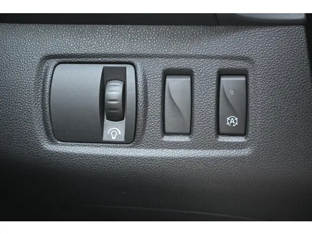 Renault Clio TCe 90 Intens 2017 Benzine 24