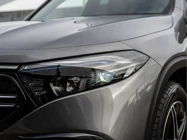 Mercedes-Benz EQB 250 AMG Line 67 kWh 2022 Elektrisch 11