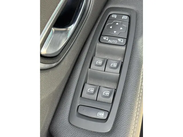 Renault Scénic 1.3 TCe Intens 2019 Benzine 18