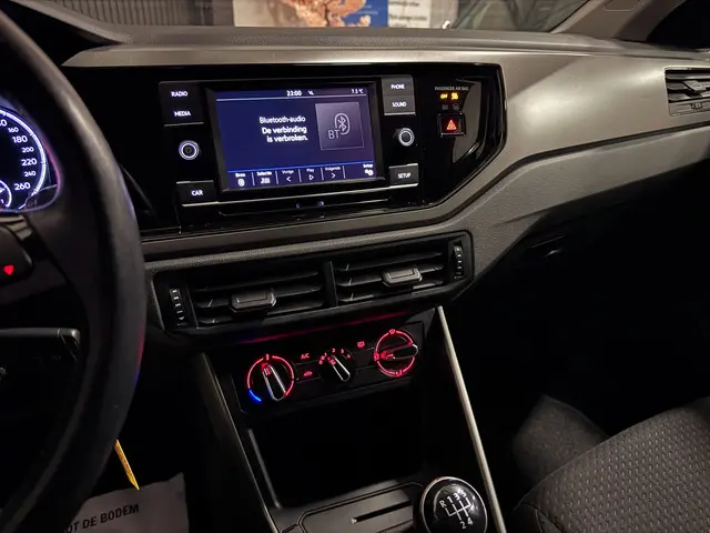 Volkswagen Polo 1.0 TSI Comfortline 2018 Benzine 18