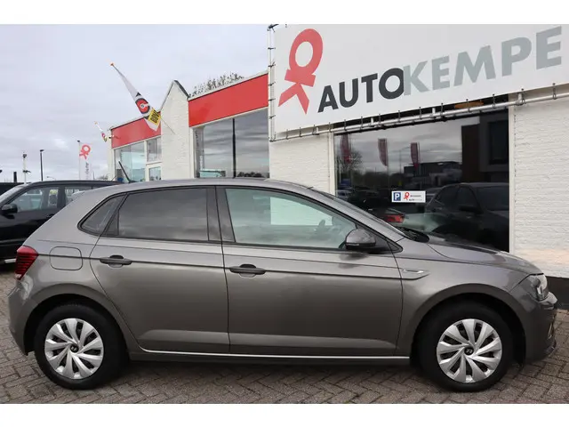Volkswagen Polo 1.0 TSI COMFORTLINE 2021 Benzine 3
