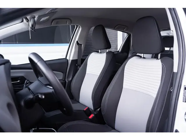 Toyota Yaris 1.5 Hybrid 115 Active 2019 Hybride Benzine 26