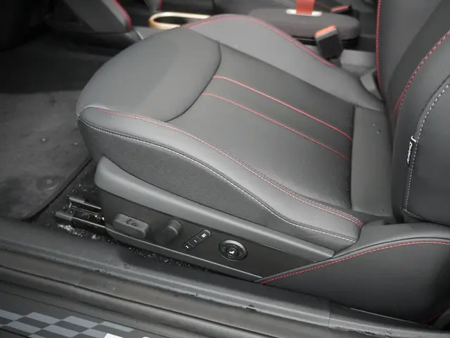 MINI 3-Deurs JCW 2026 Elektrisch 13