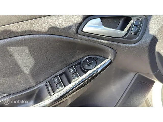 Ford Focus 1.0 Titanium|125Pk|Navi|Boekjes|Nap 2016 Benzine 30