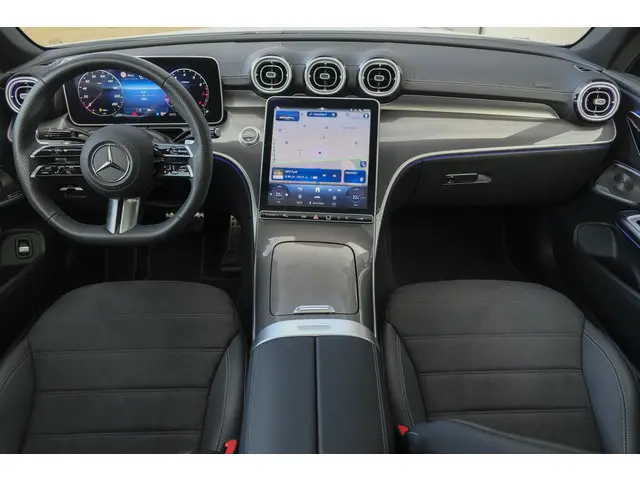 Mercedes-Benz CLE Coupé CLE200 AMG 204pk 2024 Benzine 3