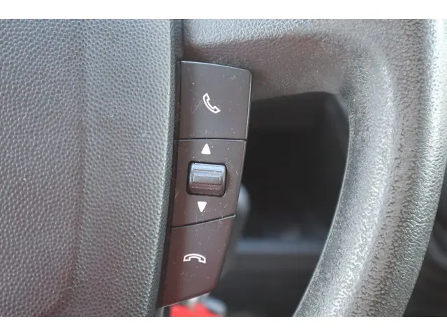 Peugeot Boxer 330 2.2 HDI L1H1 Première 2015 Diesel 19