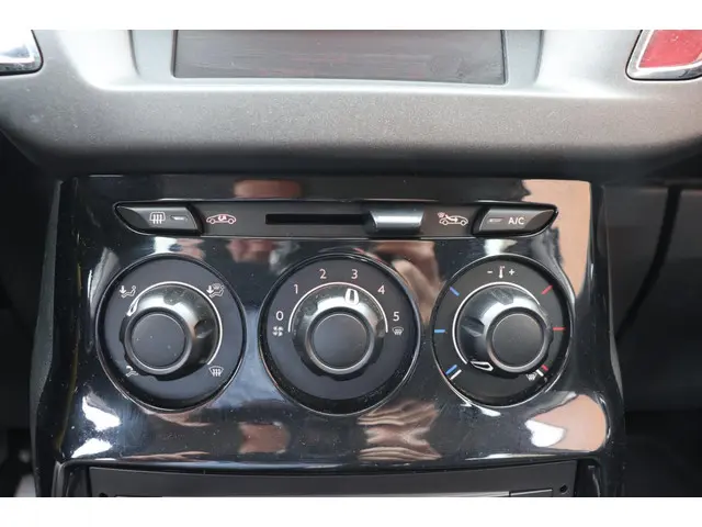 Citroën C3 1.0 PureTech Collection org.NL 2016 Benzine 14