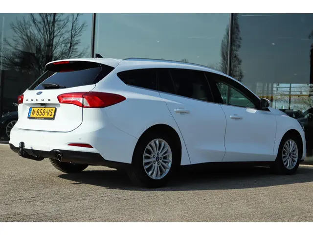 Ford Focus WAGON 1.0 E.B. AUTOMAAT TITANIUM X 2022 Benzine 2