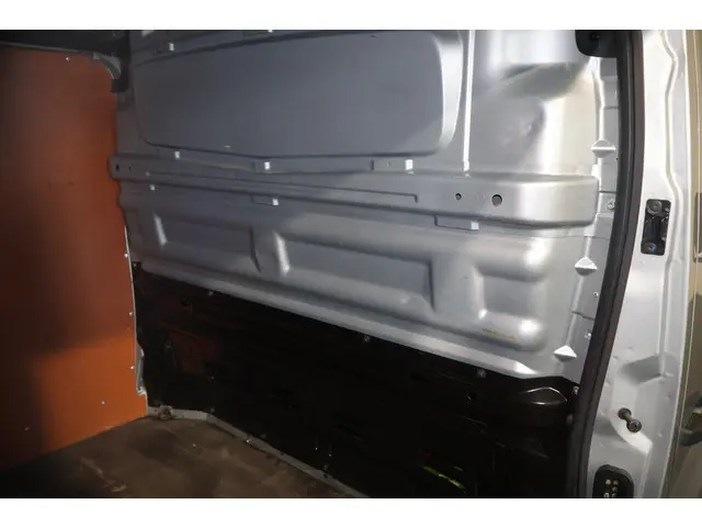 Renault Trafic 2.0 dCi 150pk L2 H1 Automaat 2022 Diesel 16