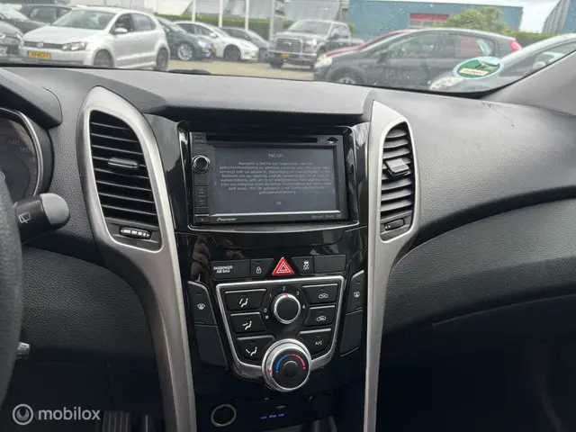 Hyundai i30 1.6 GDI Business Edition 2013 Benzine 13