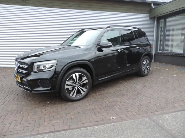 Mercedes-Benz GLB 200 Premium 7p. vol vol 2020 Benzine 2