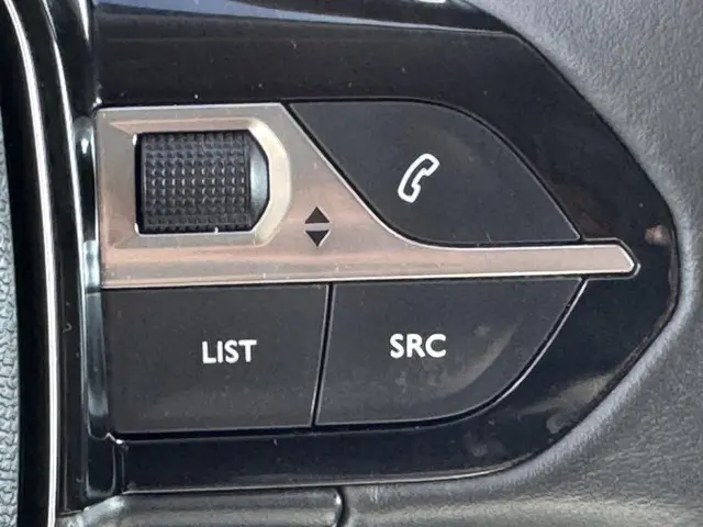 Peugeot 2008 1.2 PureTech Allure Pack 2022 Benzine 29