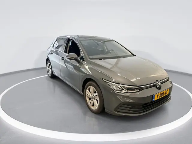 Volkswagen Golf 1.0 Tsi 110pk Life 2023 Benzine 4