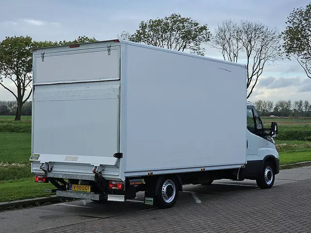 Iveco Daily 35S18 2021 Diesel 3