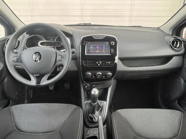 Renault Clio 1.2 16V/AIRCO/NAVI/APK 2014 Benzine 15