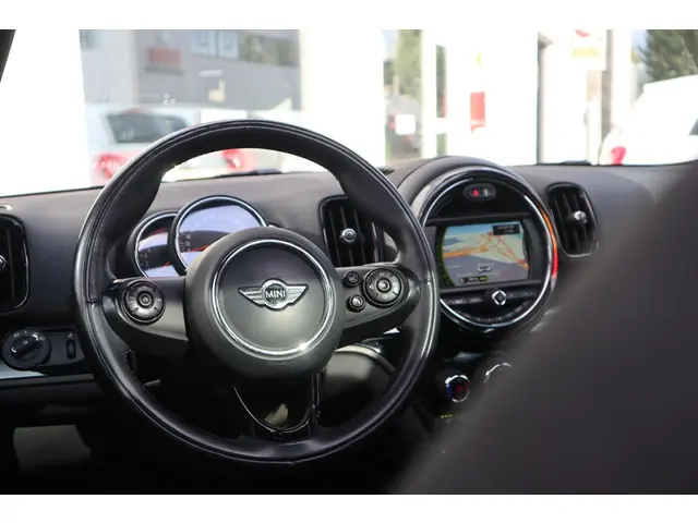 MINI Countryman Mini 1.5 Cooper Salt 2017 Benzine 15
