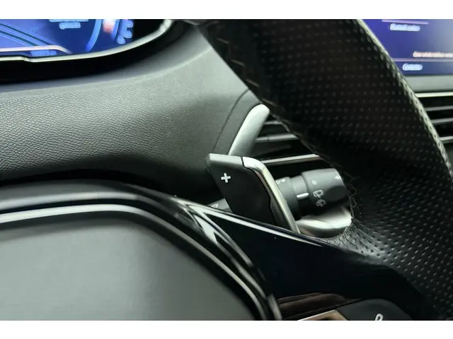 Peugeot 5008 1.2 PureTech GT-Line Avantage 2021 Benzine 18