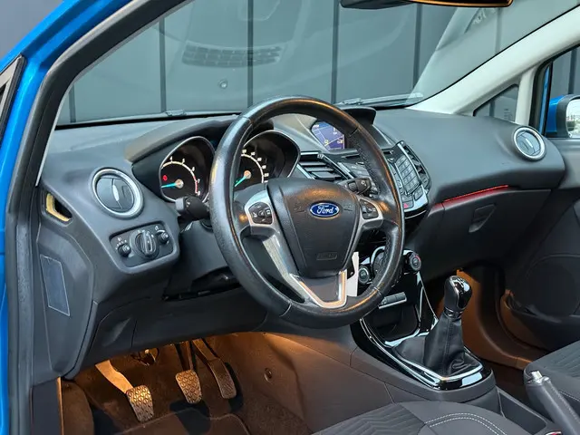 Ford Fiesta 1.0 EcoBoost EcoBoost Titanium 2013 Benzine 4