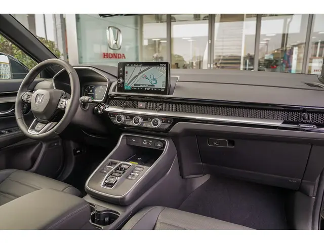 Honda CR-V 2.0i e:PHEV ADVANCE TECH 2025 Hybride Benzine 64