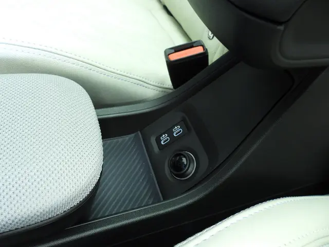 MINI 3-Deurs Cooper C 2025 Benzine 25