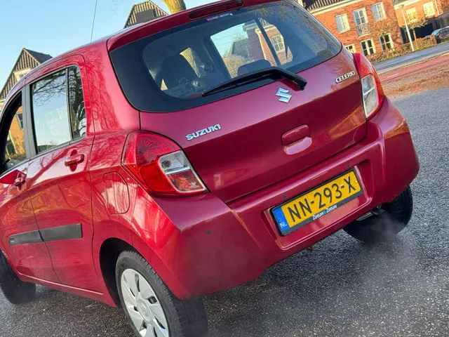 Suzuki Celerio 1.0 Dynamic /Automaat/Navi/ 2017 Benzine 4