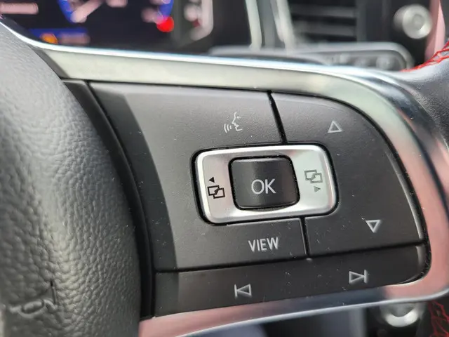 Volkswagen T-Roc 1.5 TSI Sport 2020 Benzine 30