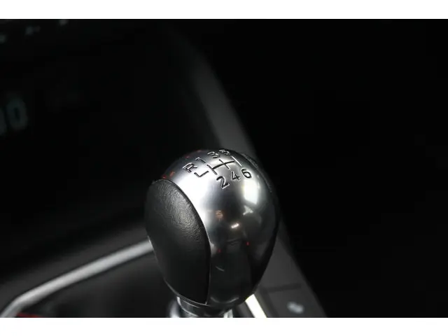 Ford Kuga 1.5 EcoBoost ST-Line X 2022 Benzine 27