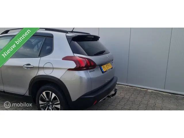Peugeot 2008 1.2 PureTech GT-line 2017 Benzine 9
