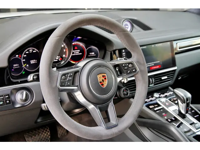 Porsche Cayenne Coupé 3.0 E-Hybrid 2019 Hybride Benzine 17