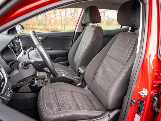 Kia Stonic 1.0 T-GDi MHEV DynamicLine 2022 Benzine 5