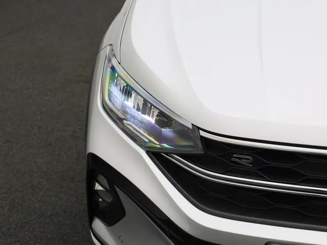 Volkswagen Taigo 1.0TSI/110PK R-Line DSG 2022 Benzine 25