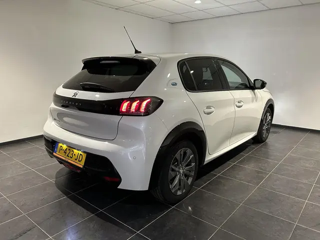 Peugeot e-208 EV Allure Pack 50 kWh 2022 Elektrisch 2