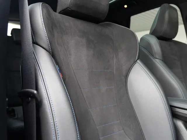 BMW X1 xDrive23i 2023 Benzine 12